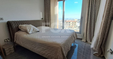 Stunning three bedroom penthouse with private swimming pool