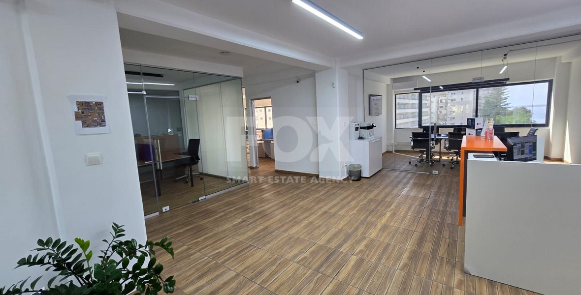 200m2 Of Office Space Available In a Shared Office For Rent In Neapoli