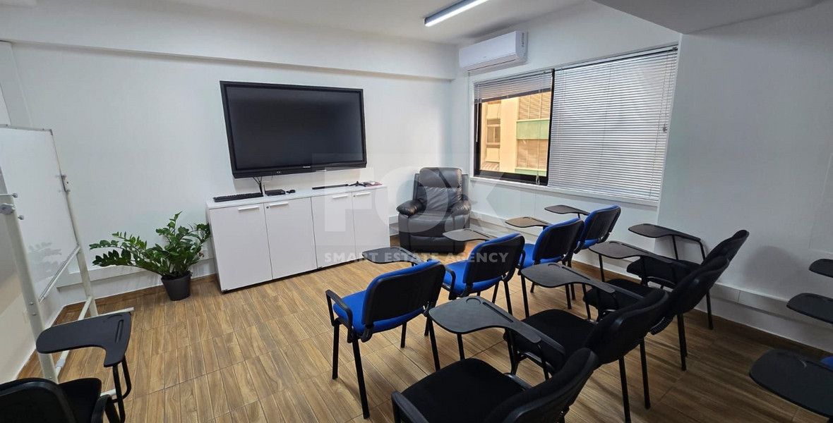 200m2 Of Office Space Available In a Shared Office For Rent In Neapoli