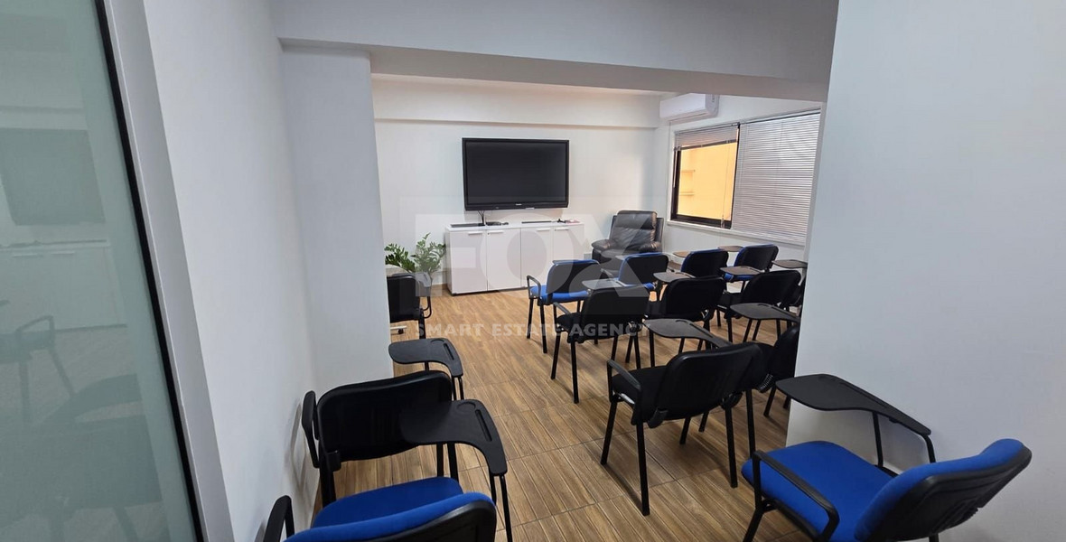 200m2 Of Office Space Available In a Shared Office For Rent In Neapoli