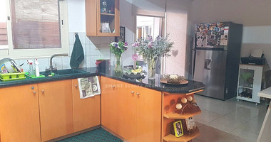 Semi - detached 4 bedroom Villa for sale in Agios Nicolaos