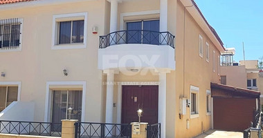 Semi - detached 4 bedroom Villa for sale in Agios Nicolaos