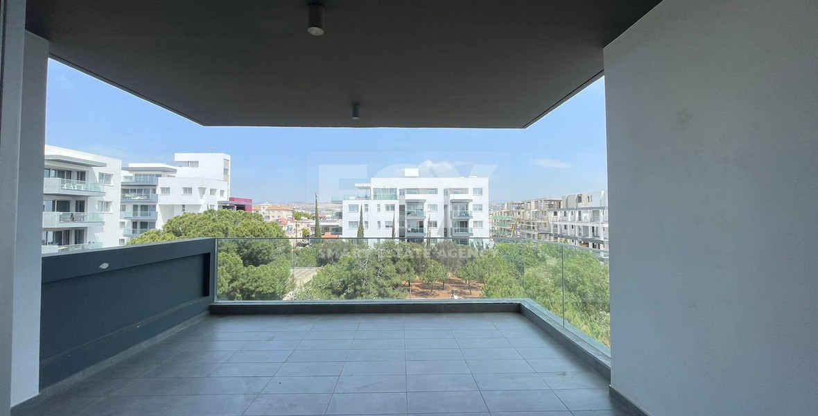 Fully Furnished 2 Bedroom Apartment to Rent in Agios Spiridon