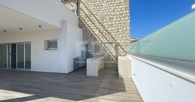 2 Bedroom Penthouse with jacuzzi for Rent in Germasogeia