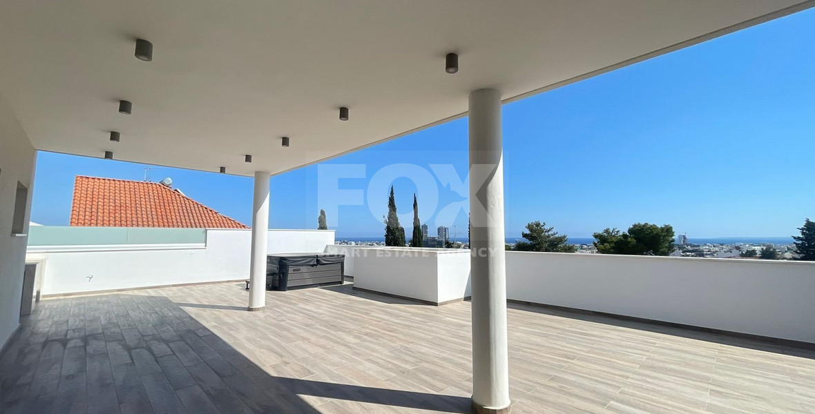 2 Bedroom Penthouse with jacuzzi for Rent in Germasogeia
