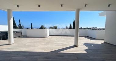 2 Bedroom Penthouse with jacuzzi for Rent in Germasogeia