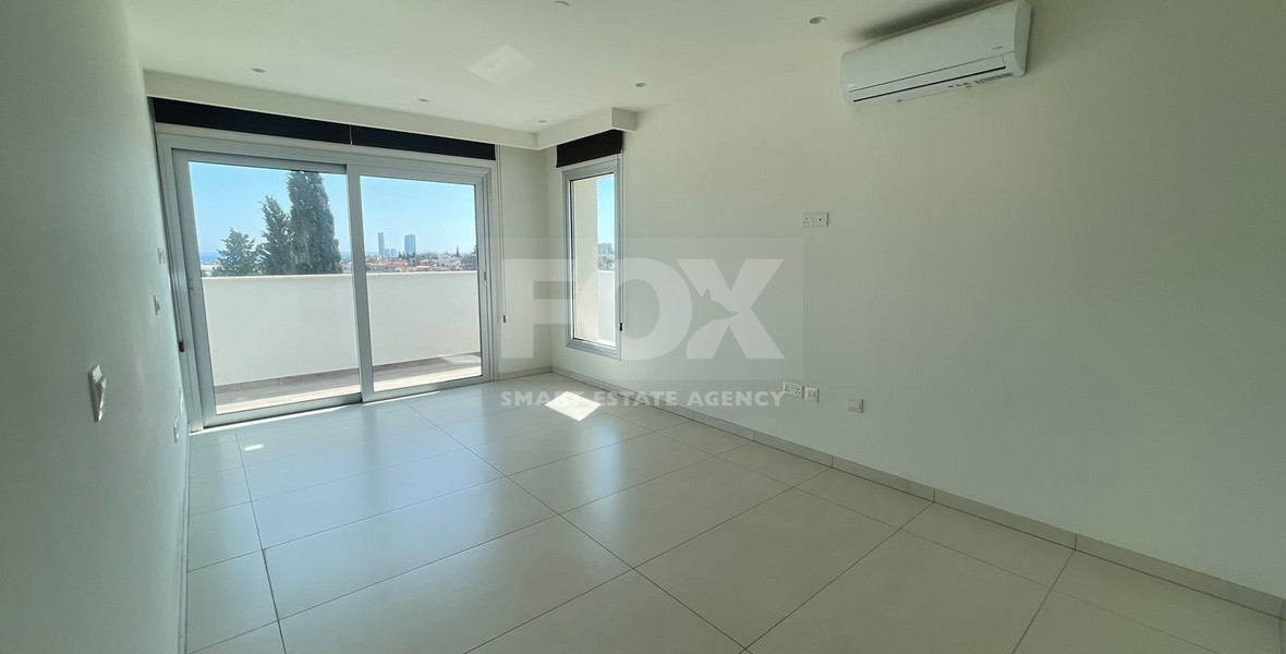 2 Bedroom Penthouse with jacuzzi for Rent in Germasogeia