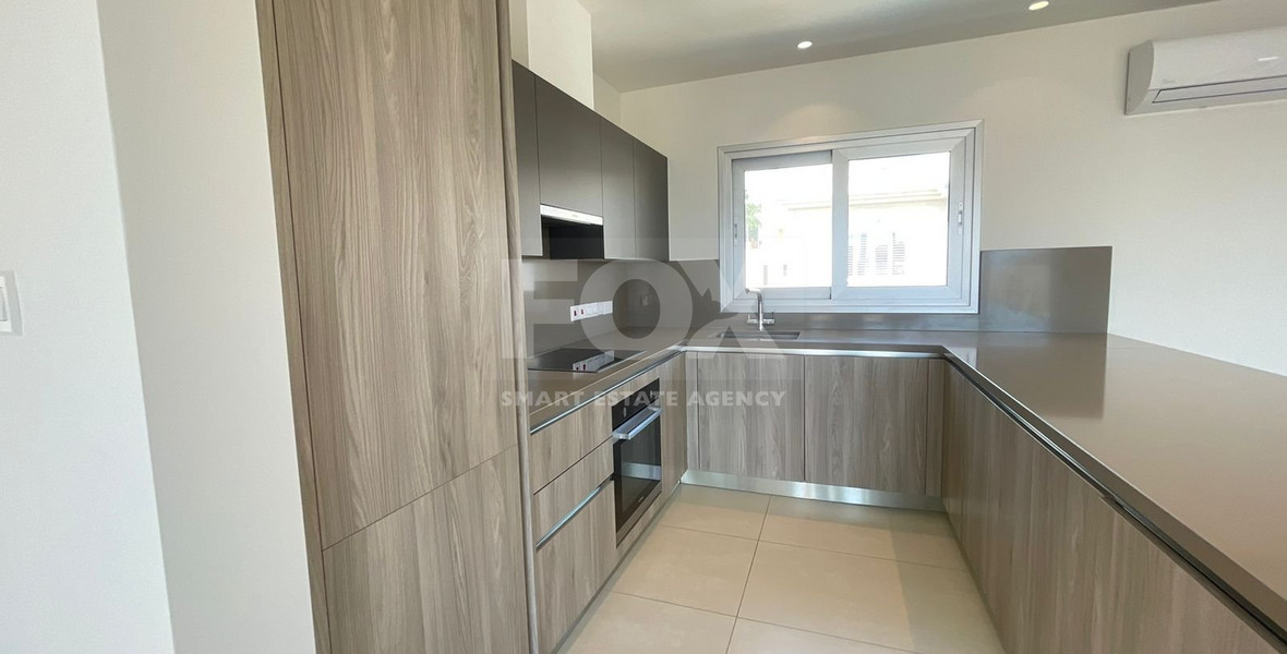 2 Bedroom Penthouse with jacuzzi for Rent in Germasogeia