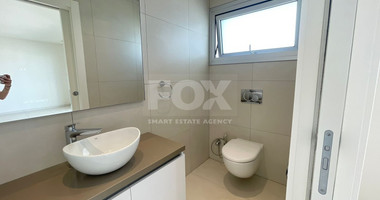 2 Bedroom Penthouse with jacuzzi for Rent in Germasogeia
