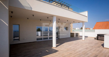 2 Bedroom Penthouse with jacuzzi for Rent in Germasogeia