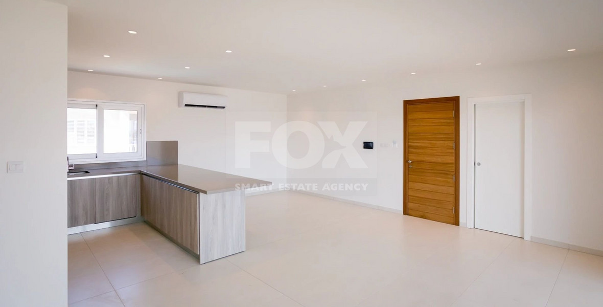 2 Bedroom Penthouse with jacuzzi for Rent in Germasogeia