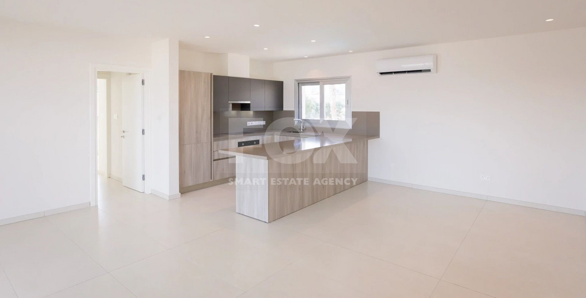2 Bedroom Penthouse with jacuzzi for Rent in Germasogeia