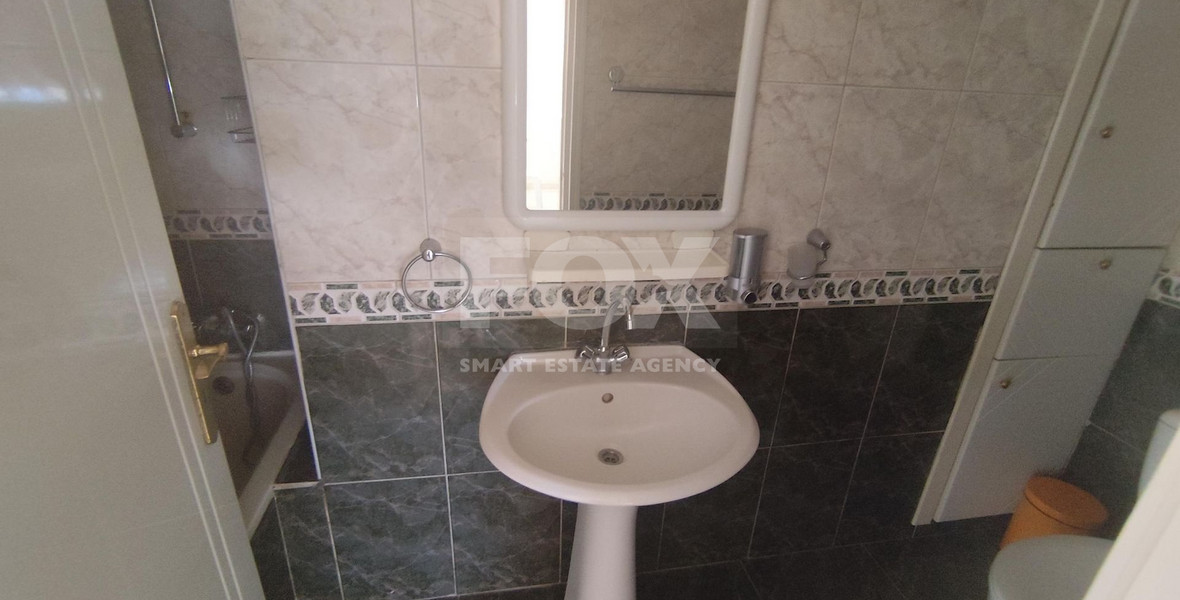 Three bedroom apartment  for rent in Apostoloi Petrou & Pavlou , Limassol