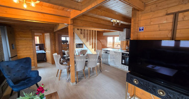 Four Bedroom House with Pool For Rent in Lofou village, Limassol