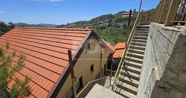 Detached Five-Bedroom House for sale in  Kyperounta: with Pool & Panoramic Views