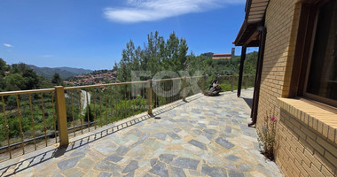 Detached Five-Bedroom House for sale in  Kyperounta: with Pool & Panoramic Views