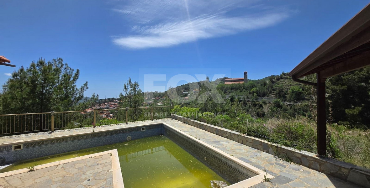 Detached Five-Bedroom House for sale in  Kyperounta: with Pool & Panoramic Views