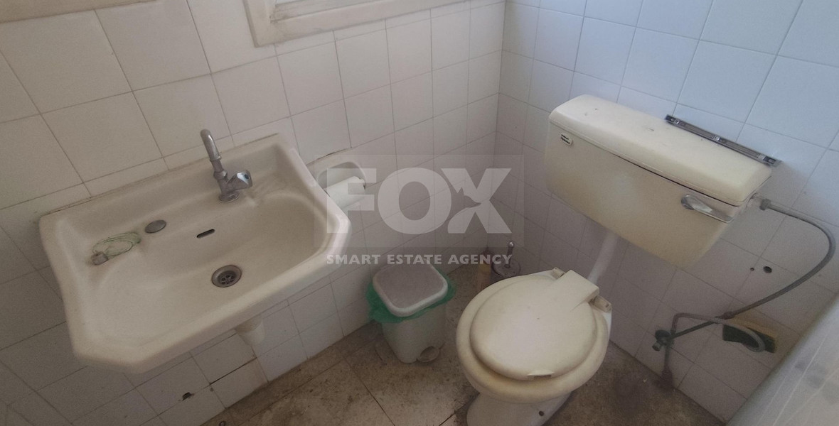 Shop for rent in Agia Zoni, Limassol