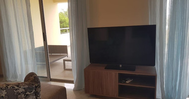 Fully furnished luxury 2 bedroom apartment with private garden for rent in Agios Tychonas