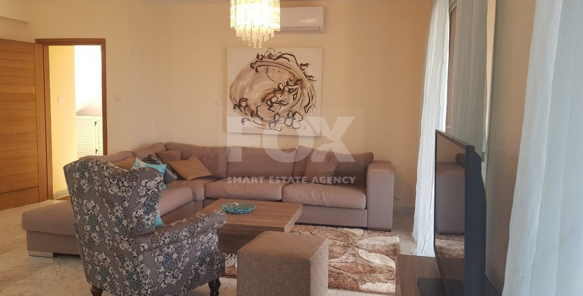 Fully furnished luxury 2 bedroom apartment with private garden for rent in Agios Tychonas