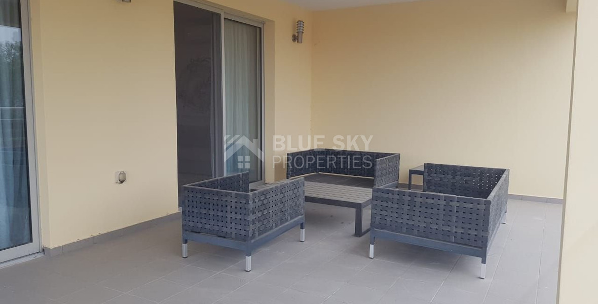 Fully furnished luxury 2 bedroom apartment with private garden for rent in Agios Tychonas