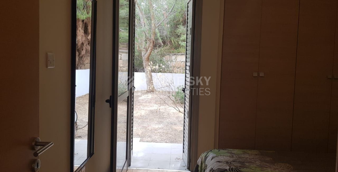 Fully furnished luxury 2 bedroom apartment with private garden for rent in Agios Tychonas