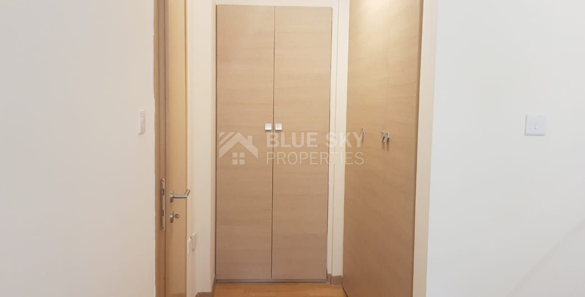 Fully furnished luxury 2 bedroom apartment with private garden for rent in Agios Tychonas