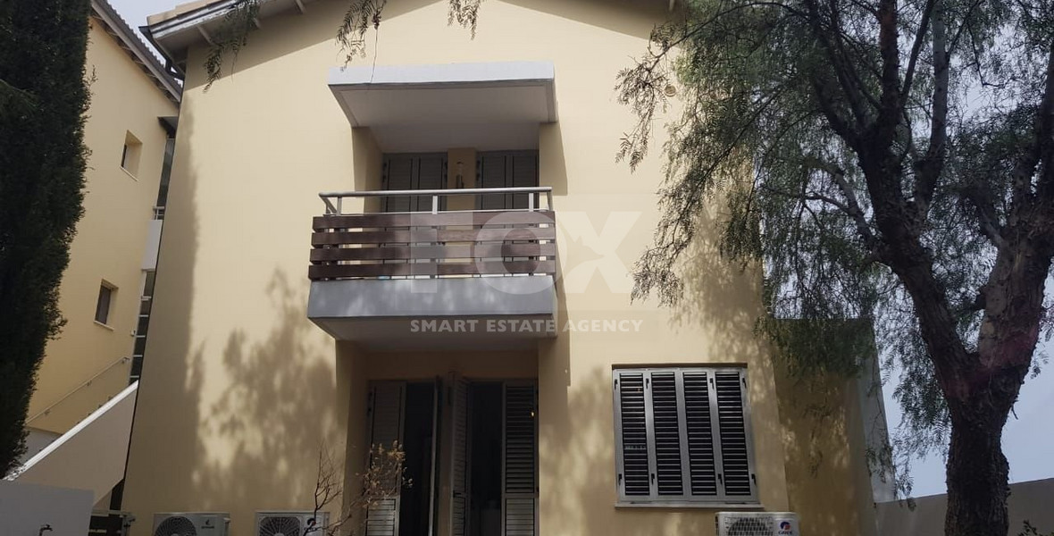 Fully furnished luxury 2 bedroom apartment with private garden for rent in Agios Tychonas