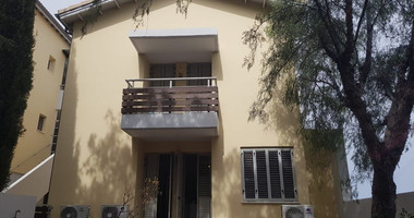 Fully furnished luxury 2 bedroom apartment with private garden for rent in Agios Tychonas