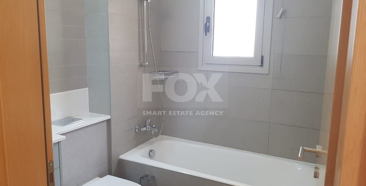 Fully furnished luxury 2 bedroom apartment with private garden for rent in Agios Tychonas
