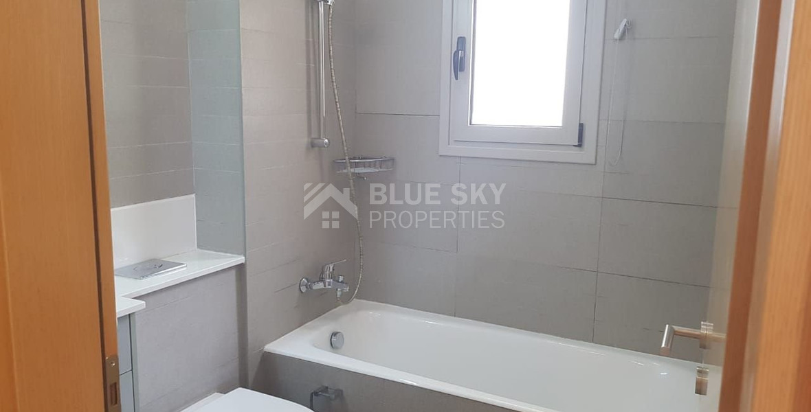 Fully furnished luxury 2 bedroom apartment with private garden for rent in Agios Tychonas