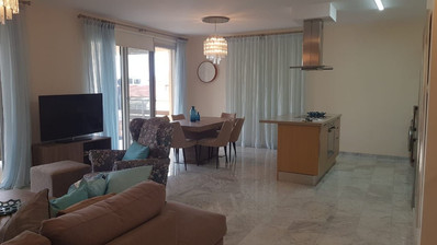 Fully furnished luxury 2 bedroom apartment with private garden for rent in Agios Tychonas