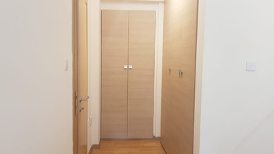 Fully furnished luxury 2 bedroom apartment with private garden for rent in Agios Tychonas