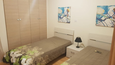 Fully furnished luxury 2 bedroom apartment with private garden for rent in Agios Tychonas