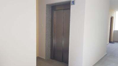 Fully furnished luxury 2 bedroom apartment with private garden for rent in Agios Tychonas