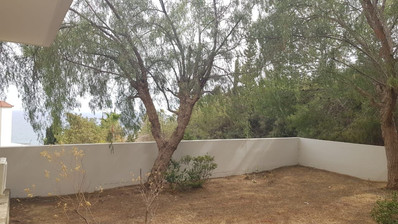 Fully furnished luxury 2 bedroom apartment with private garden for rent in Agios Tychonas