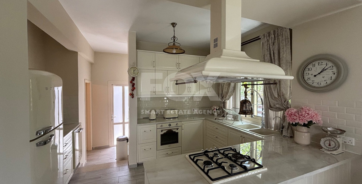 Modern Fully Furnished Detached House for Rent in Mesa Geitonia
