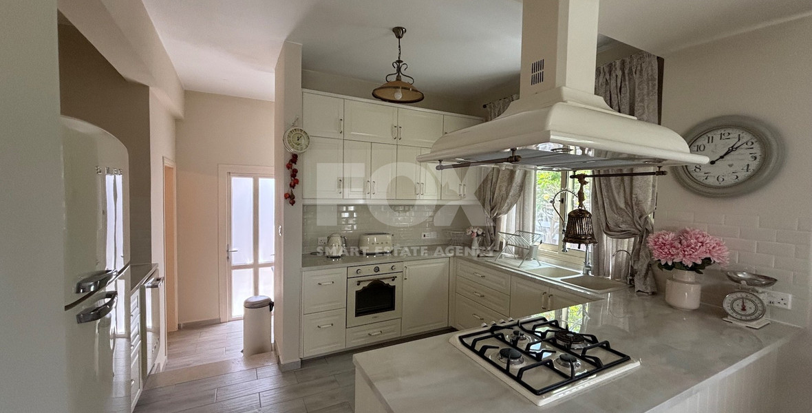 Modern Fully Furnished Detached House for Rent in Mesa Geitonia
