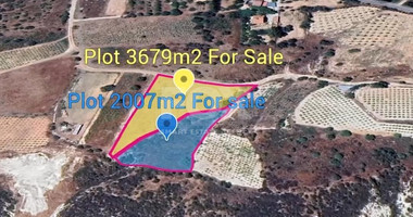 Large Development Land Plot in Silikou for Sale