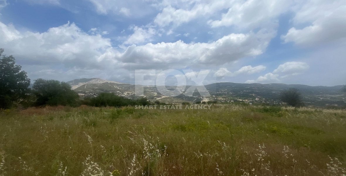 Large Development Land Plot in Silikou for Sale