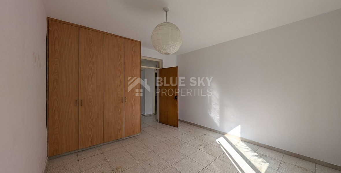 For sale, spacious three-Bedroom Ground Floor Apt, Kings Av.Mall Area, Paphos.
