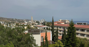 Luxury 2 bedroom apartment with private garden in villa complex available for rent