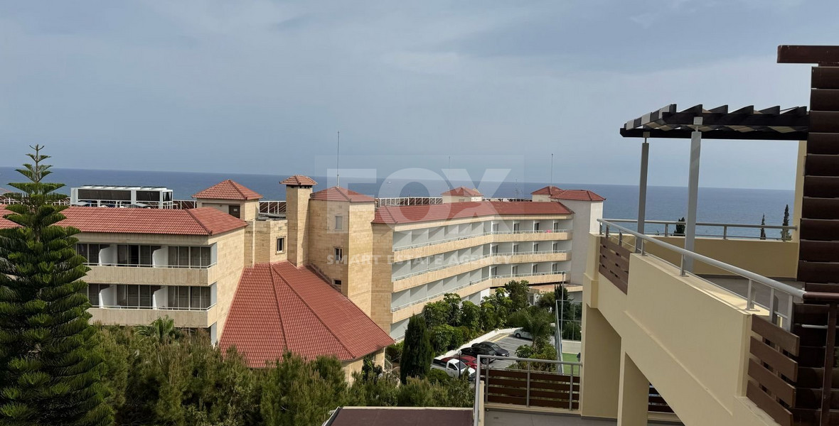 Luxury 2 bedroom apartment with private garden in villa complex available for rent