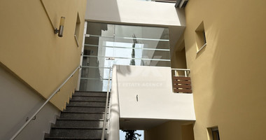 Luxury 2 bedroom apartment with private garden in villa complex available for rent