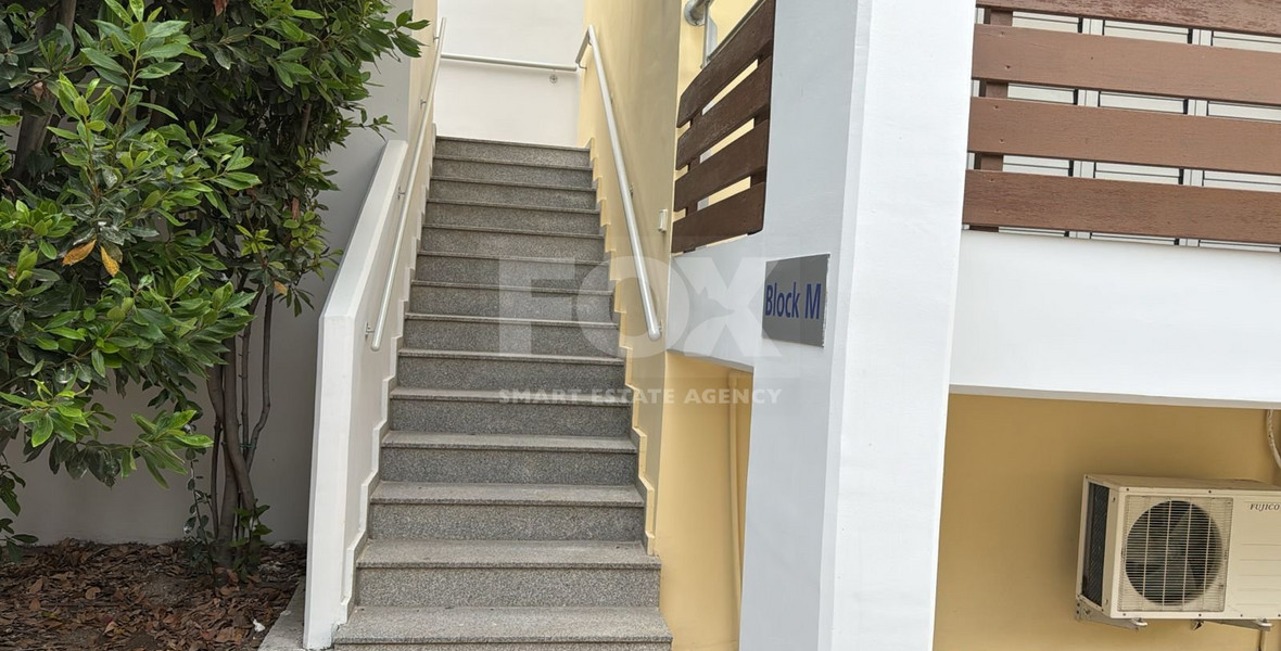 Luxury 2 bedroom apartment with private garden in villa complex available for rent