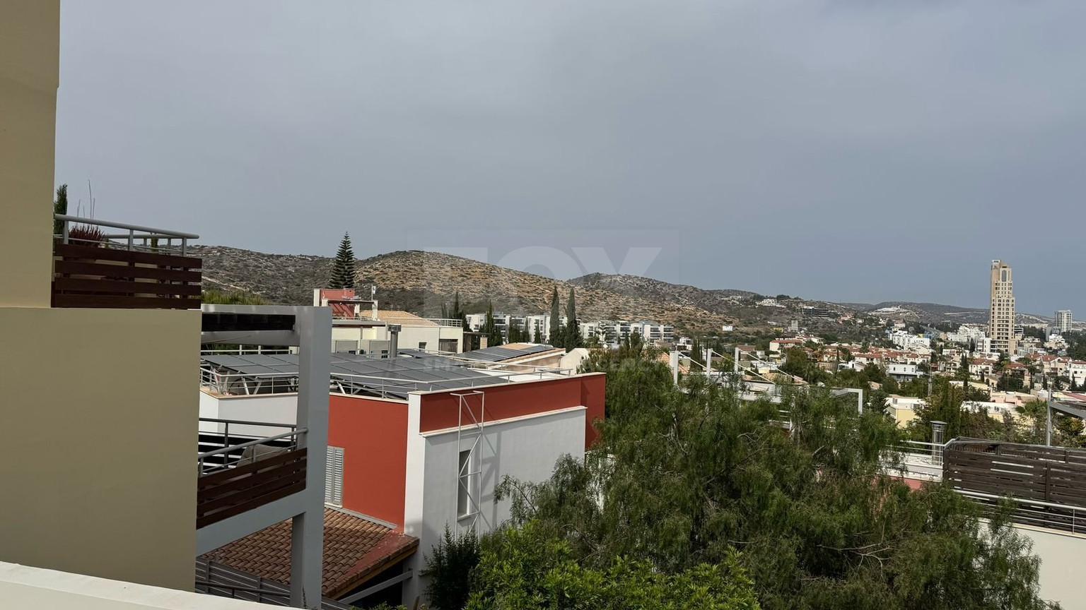 Luxury 2 bedroom apartment with private garden in villa complex available for rent