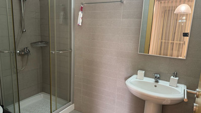 Luxury 2 bedroom apartment with private garden in villa complex available for rent