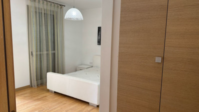 Luxury 2 bedroom apartment with private garden in villa complex available for rent