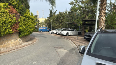 Luxury 2 bedroom apartment with private garden in villa complex available for rent