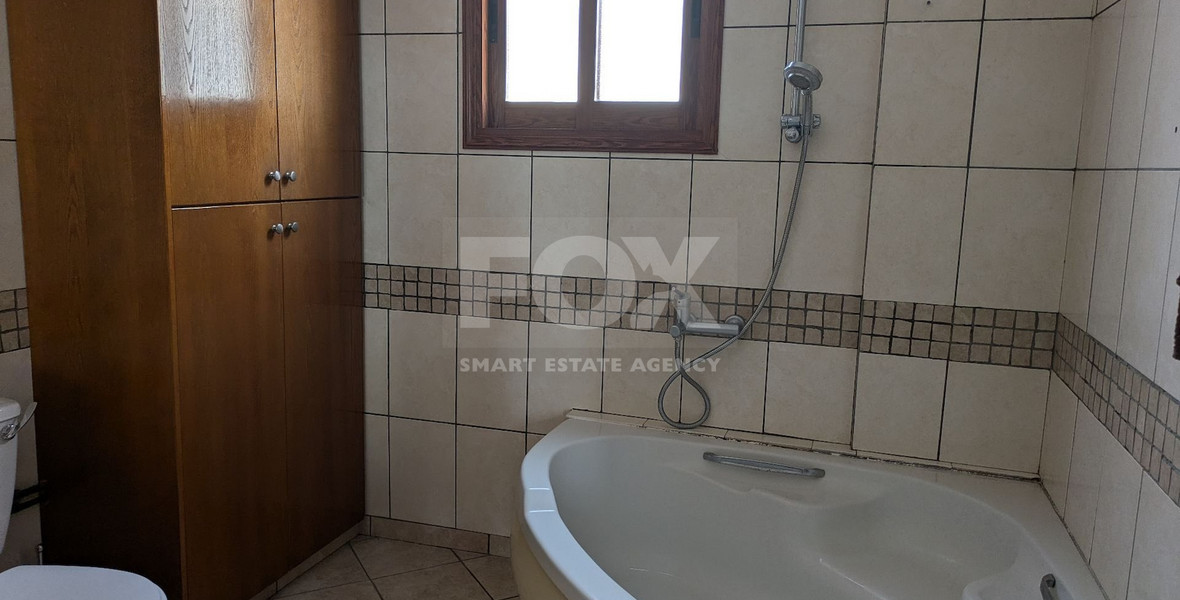 Spacious ground floor 2-storey furnished apartment with three bedrooms in Geroskipou, for rent